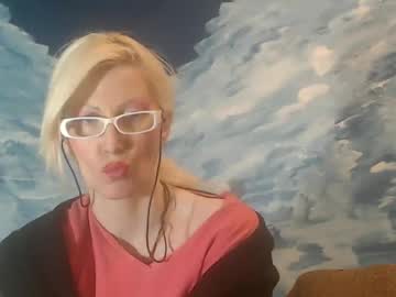 Sexyeni — Chaturbate 女性 cam model