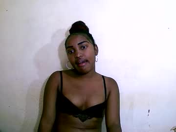 sylviasexy27 auf Chaturbate