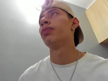 jey_cox23 на Chaturbate
