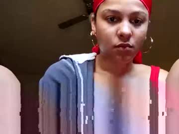 Luci_7 — Chaturbate Дівчина cam model