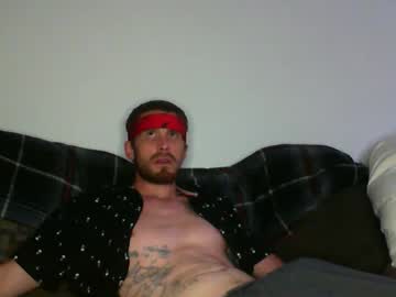 straitpipermann22 en Chaturbate