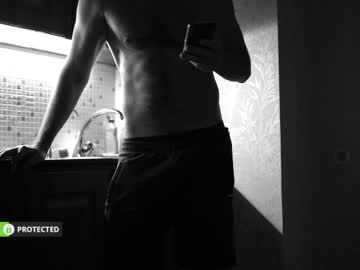 Midnightsnowflakes — Chaturbate Homme cam model