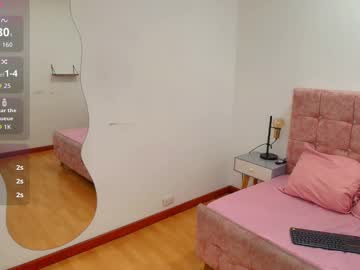 annie_bonnie_ no Chaturbate