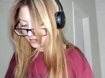 Tinishaorce — Chaturbate Femme cam model