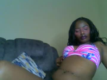 Lilpretty16 — Chaturbate 女性 cam model