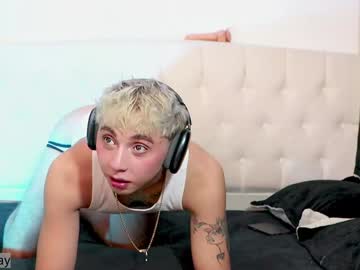 Chaturbate の blue_boy_1 — 配信キャプチャ 10