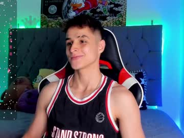 thomklein auf Chaturbate — Stream-Aufnahme 9