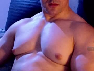 masked_bodybuilder на Chaturbate — кадр эфира 6