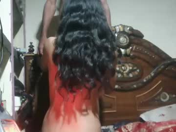Chaturbate の zoyakhan803 — 配信キャプチャ 1