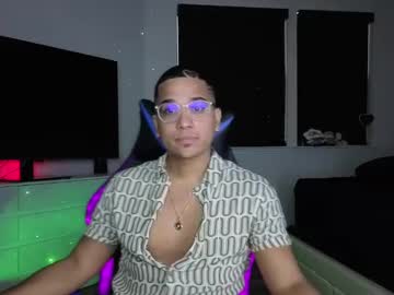 amzeuss no Chaturbate: captura de transmissão 4