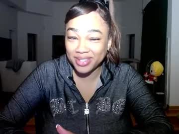 mfchoneybusty sur Chaturbate : capture de diffusion 5