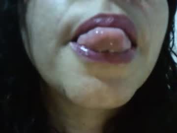 tuzusy 在 Chaturbate 的直播截图 5