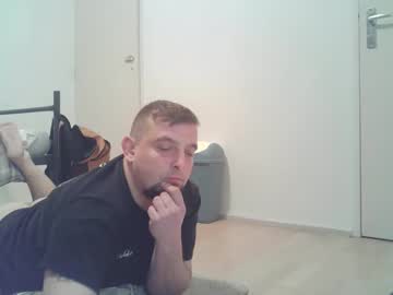 bartosz6922 sur Chaturbate : capture de diffusion 2