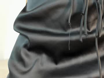 emily_gaviria1 no Chaturbate: captura de transmissão 1