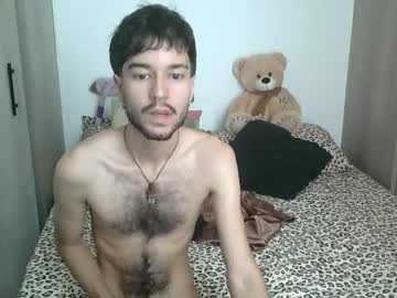 adrien_polo no Chaturbate: captura de transmissão 6