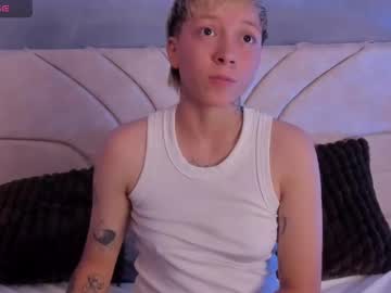 vane_grey 在 Chaturbate 的直播截图 5